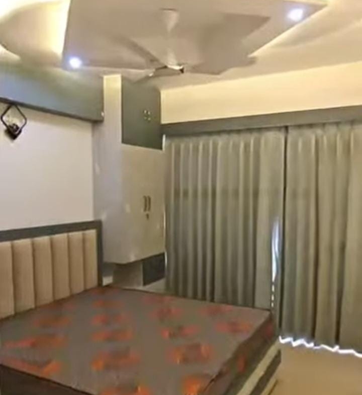 3 Beds and 3 Baths For Rent in Mumbai.