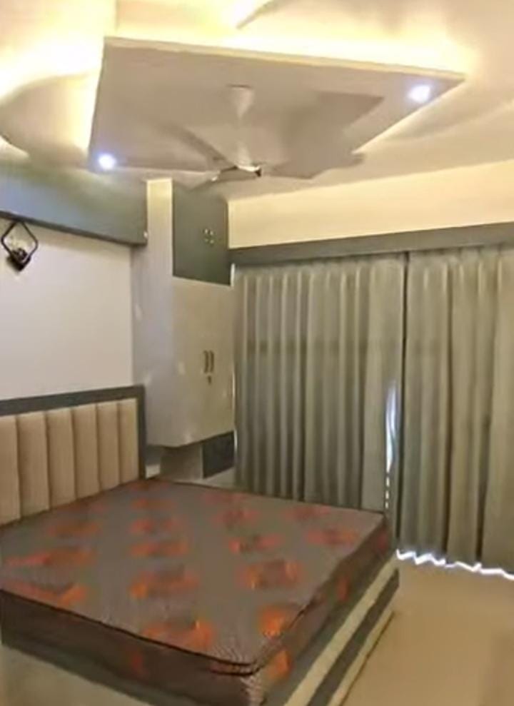 3 Beds and 3 Baths For Rent in Mumbai.