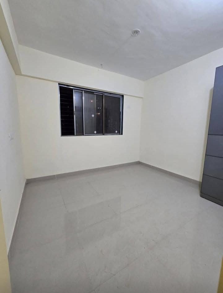 1 Bed and 1 Bath For Rent in Mumbai.