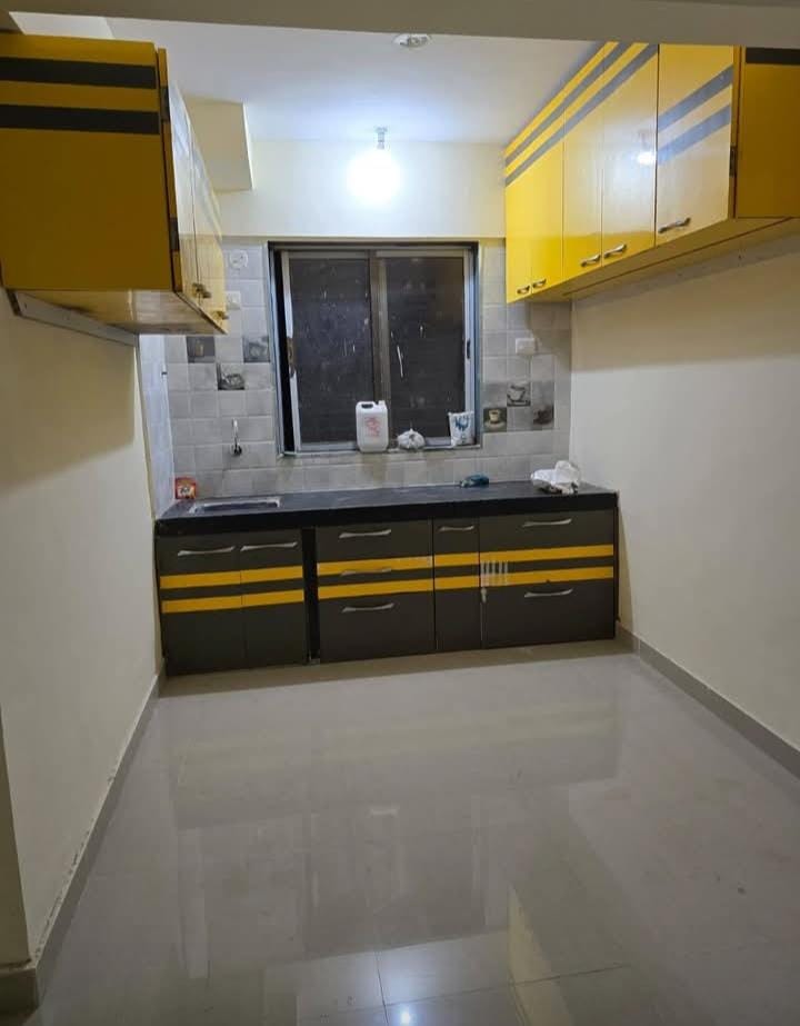1 Bed and 1 Bath For Rent in Mumbai.