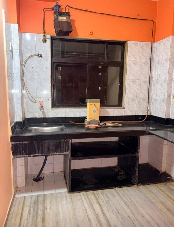 1 Bed and 1 Bath For Rent in Mumbai.