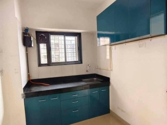 1 Bed and 1 Bath For Rent in Mumbai. 