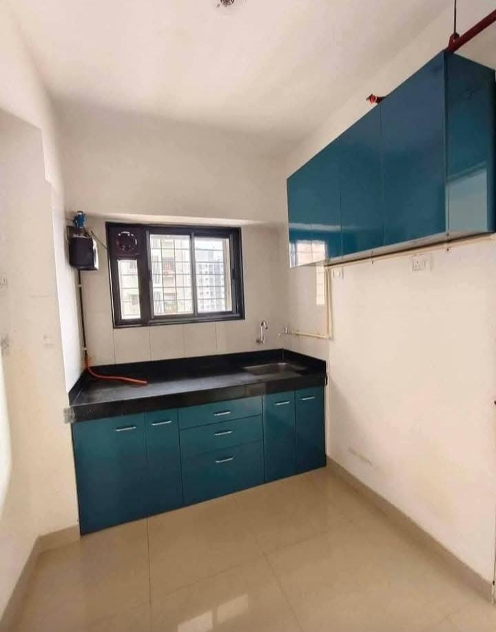1 Bed and 1 Bath For Rent in Mumbai. 