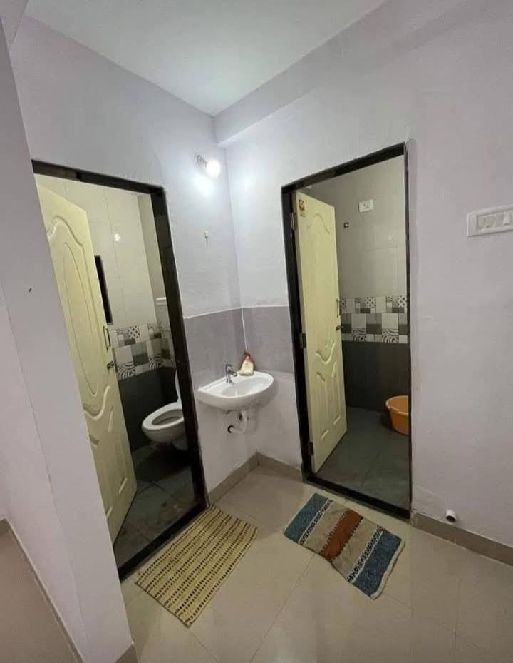 1 Bed and 1 Bath For Rent in Mumbai. 