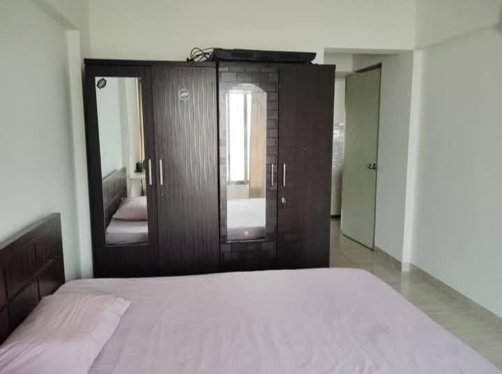 1 Bed and 2 Baths For Rent in Mumbai.