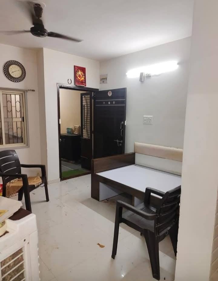 3 Beds and 3 Baths For Rent in Ahmedabad.