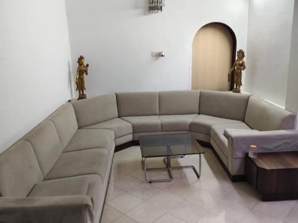 3 Beds and 3 Baths For Rent in Ahmedabad.