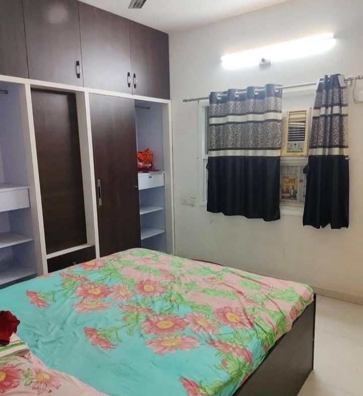 3 Beds and 3 Baths For Rent in Ahmedabad.