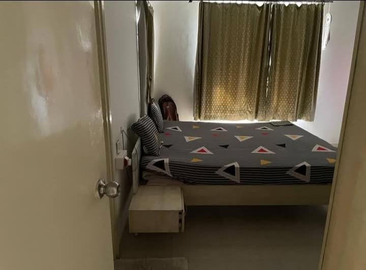 3 Beds and 3 Baths For Rent in Ahmedabad.