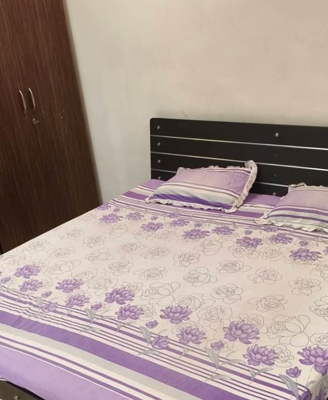 3 Beds and 3 Baths For Rent in Ahmedabad.