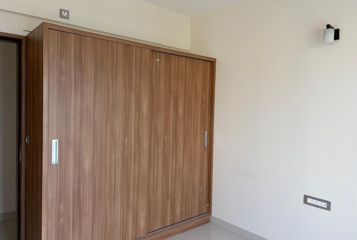 3 Beds and 3 Baths For Rent in Banglore.