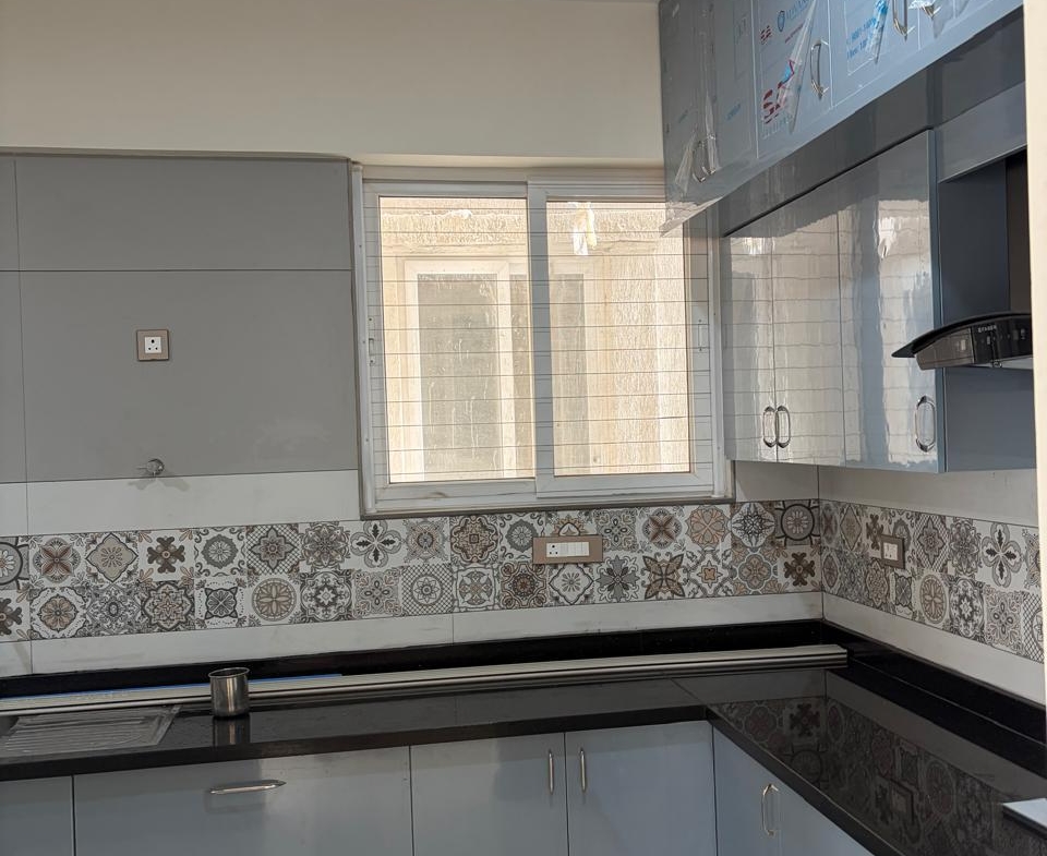 3 Beds and 3 Baths For Rent in Banglore.
