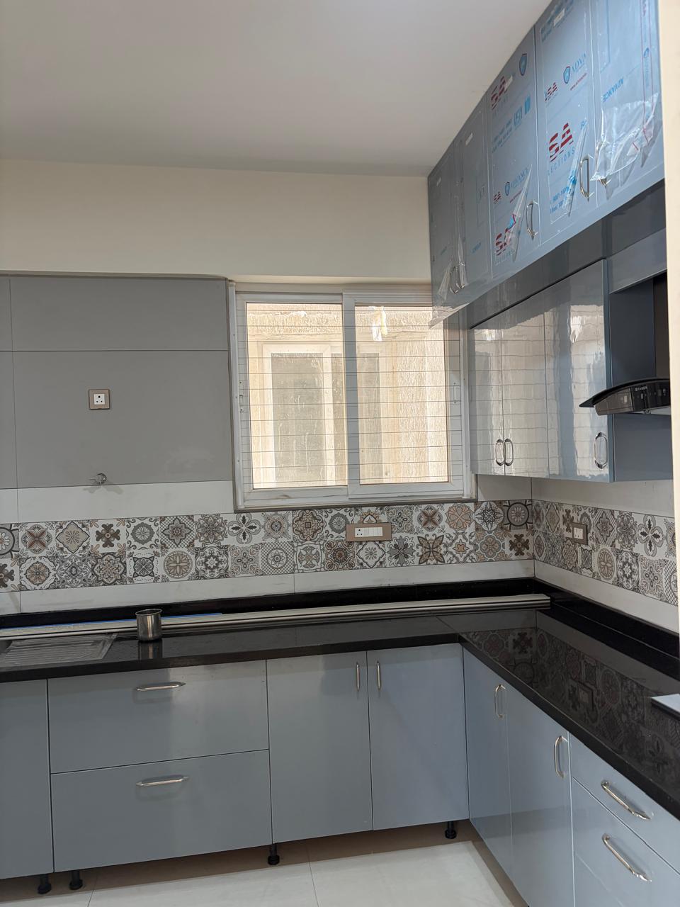 3 Beds and 3 Baths For Rent in Banglore.