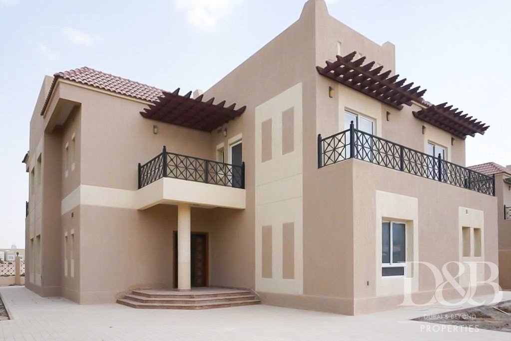 5 Bedrooms Villa For Rent In Samara Front view